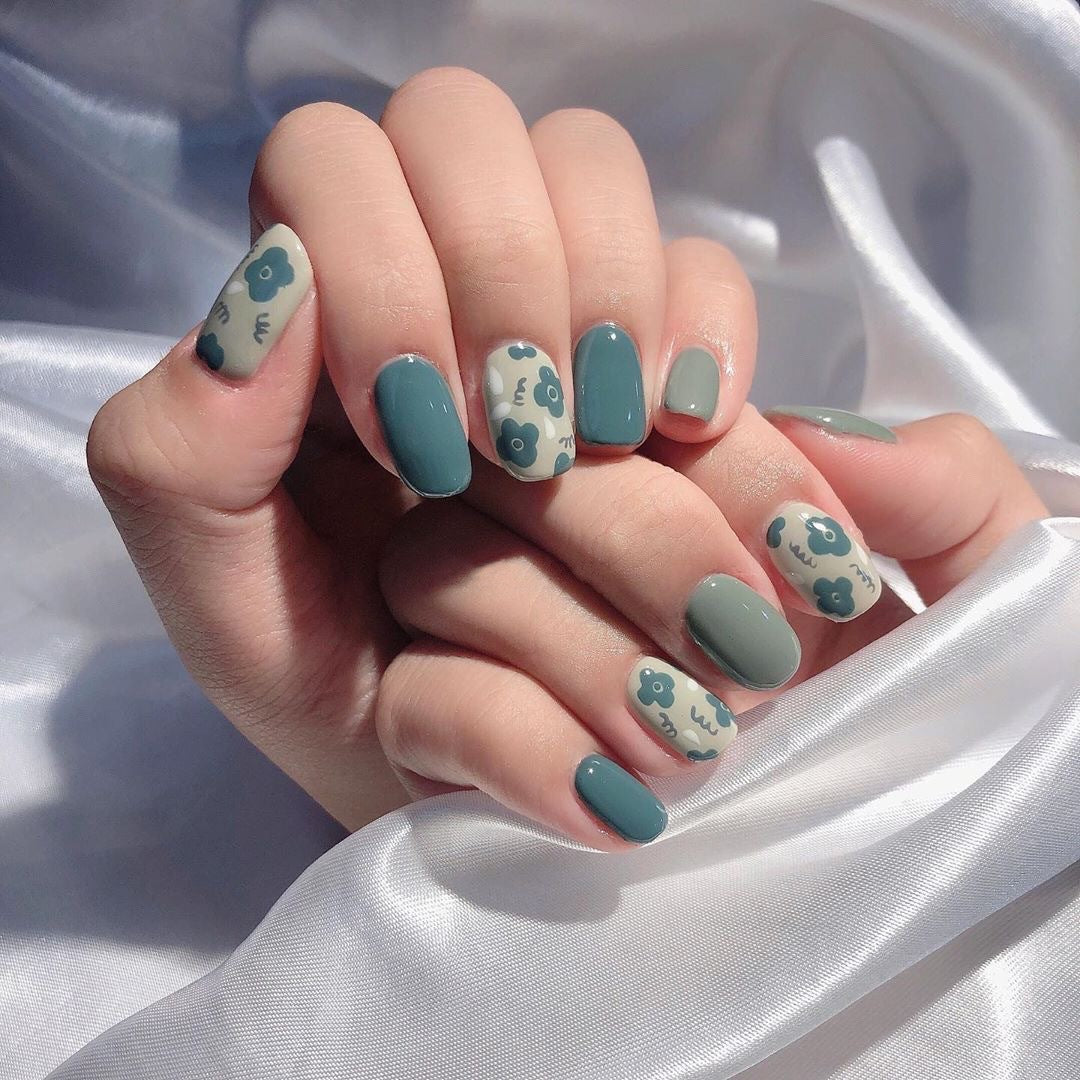 Glossy Fake Nails Set 10 Pieces