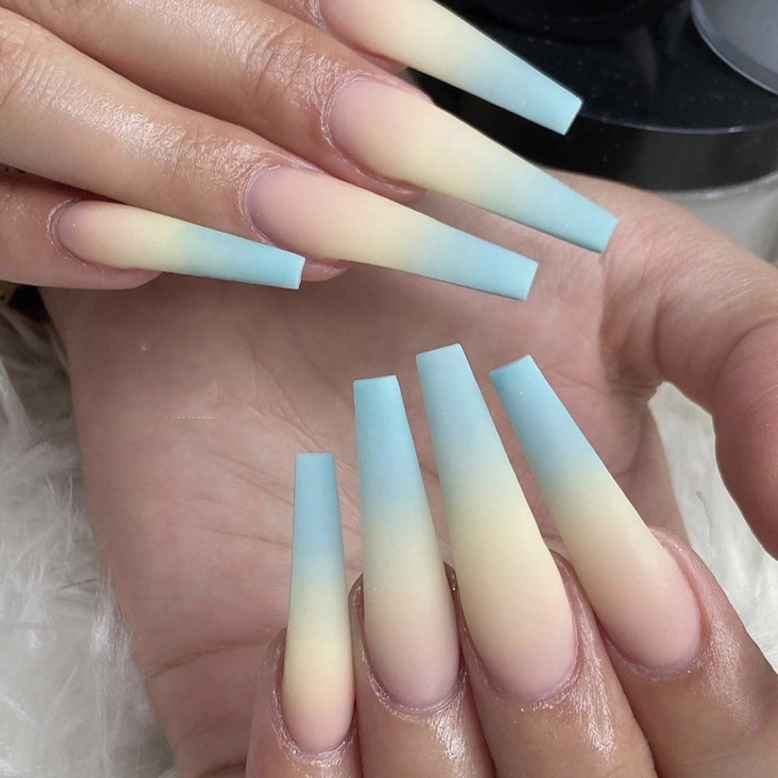 Floral Press-On Nails 10 Pieces