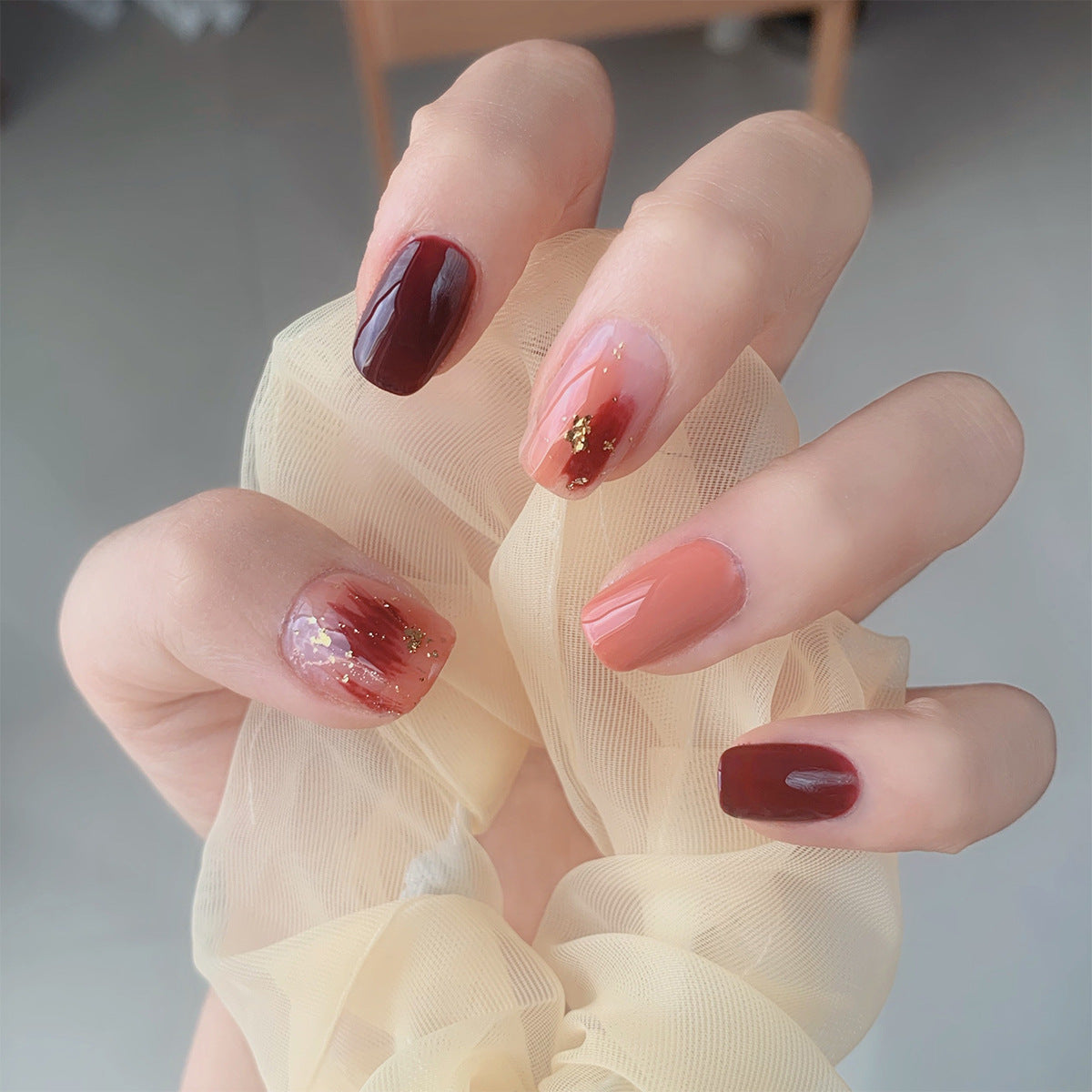 Bridal Press-On Nails 10 Pieces