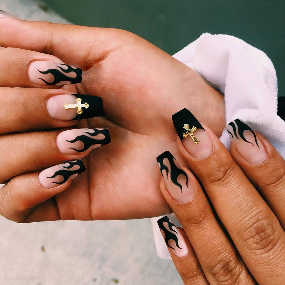 Abstract Nail Set 10 Pieces