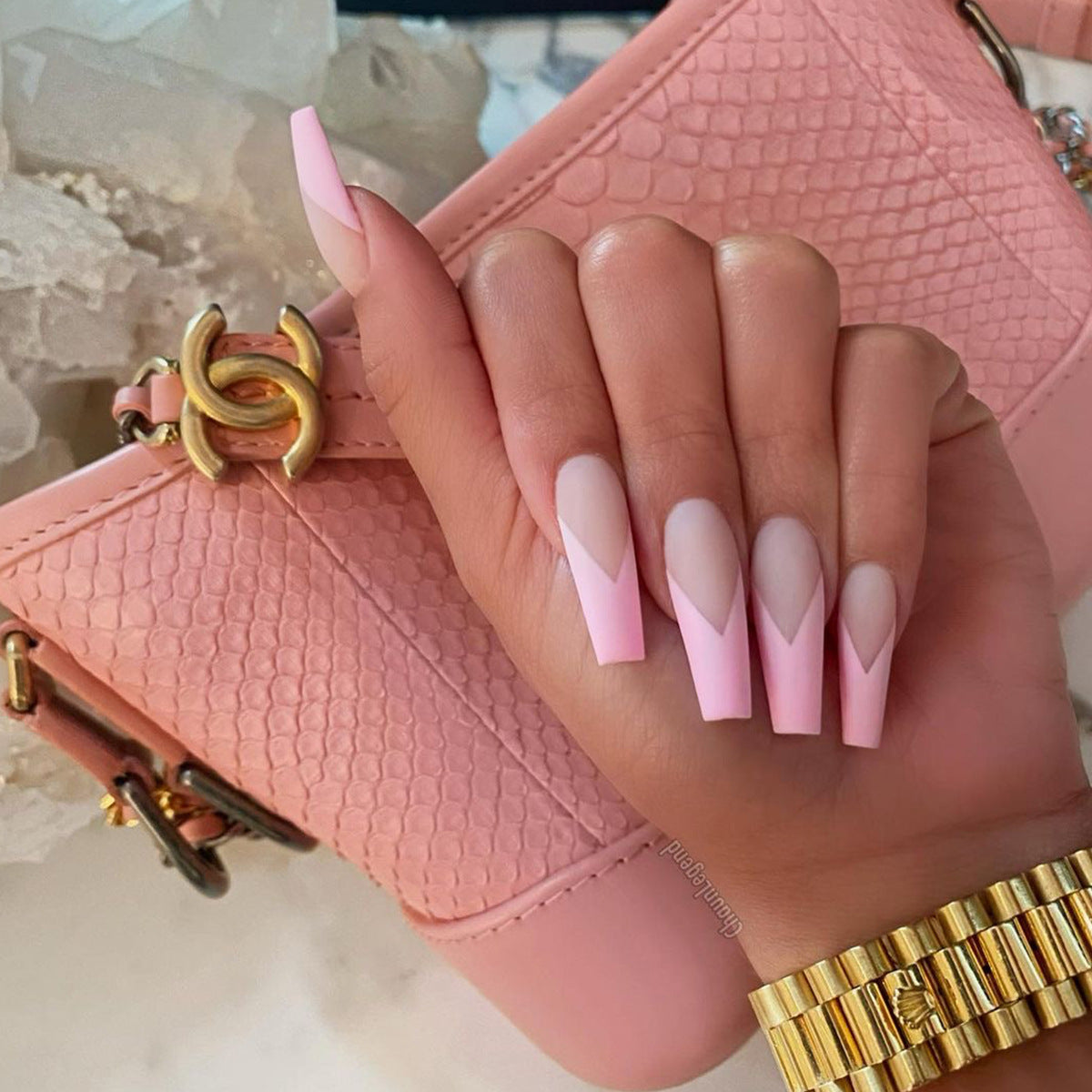 Bold Press-On Nails 10 Pieces