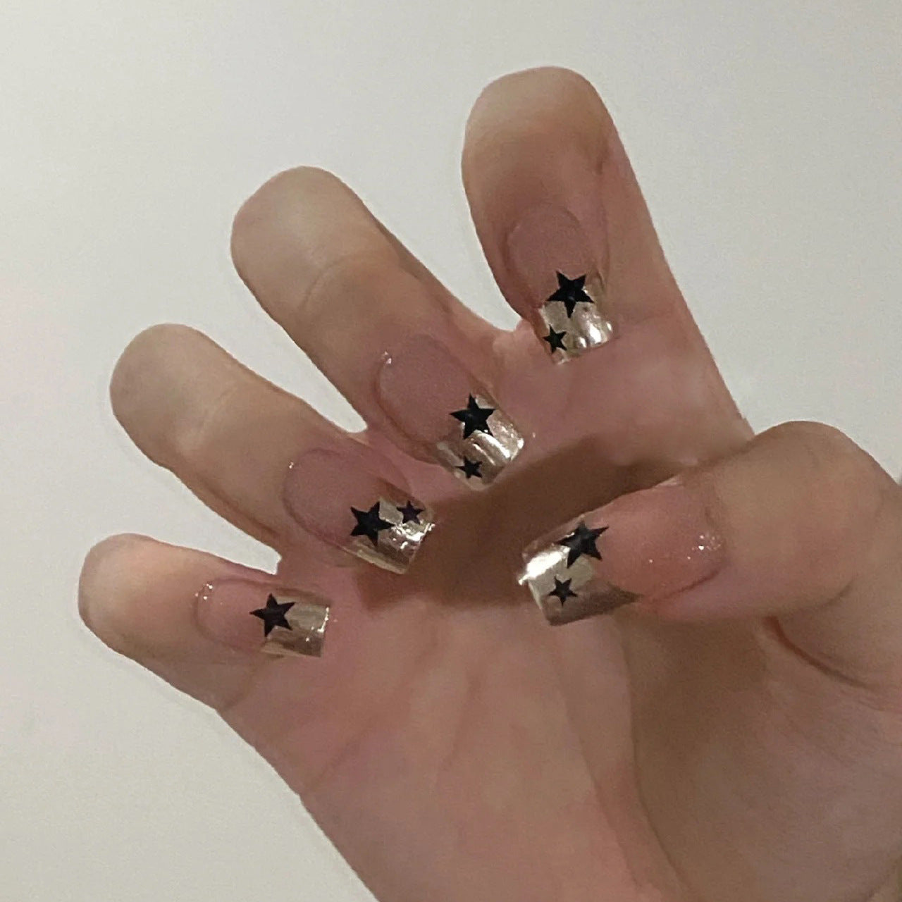 Stunning Bold Nail Set 10 Pieces
