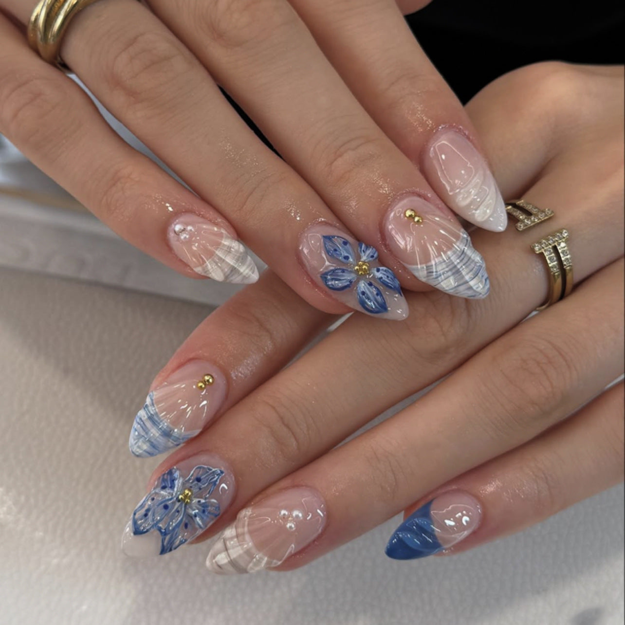 Bold Press-On Nails 10 Pieces
