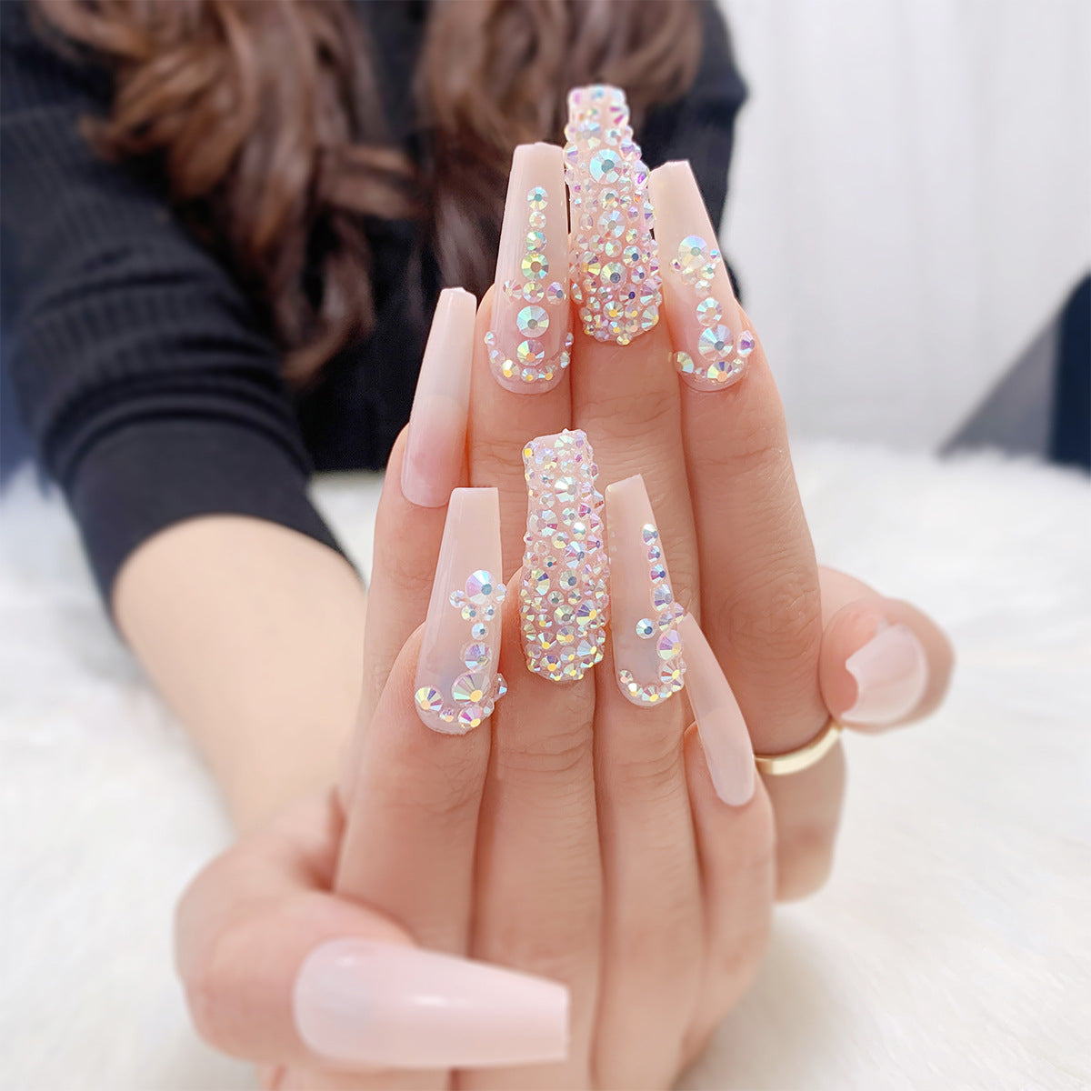 Handcrafted Elegant Nail Set 10 Pieces