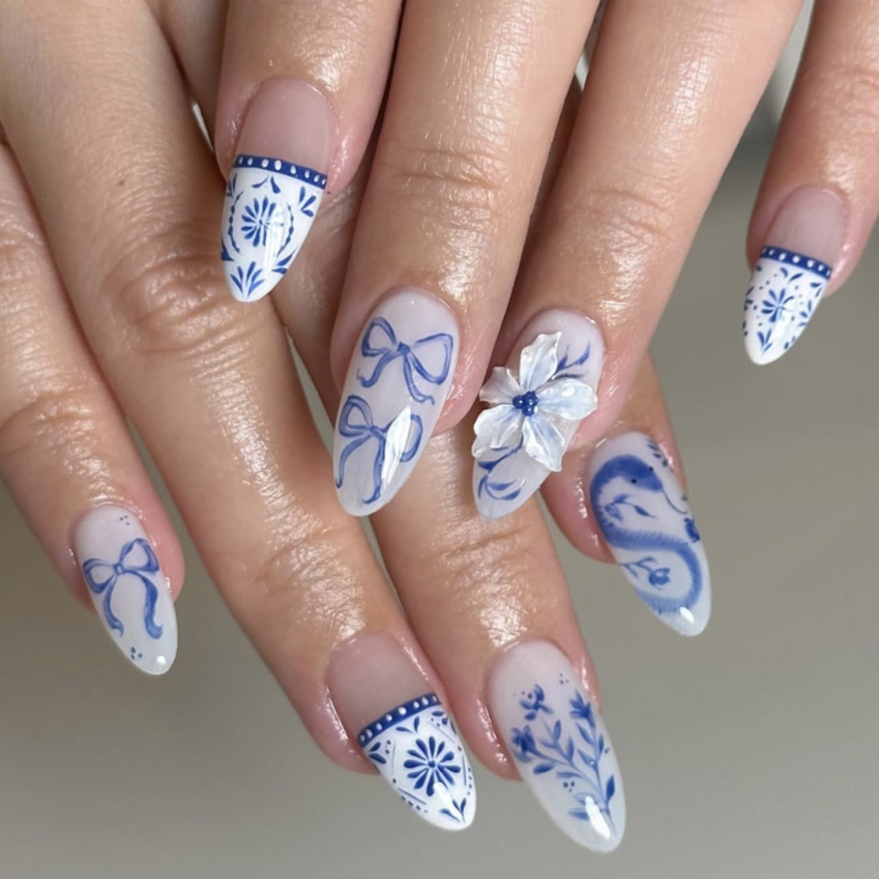 Stunning Chic Nail Set 10 Pieces