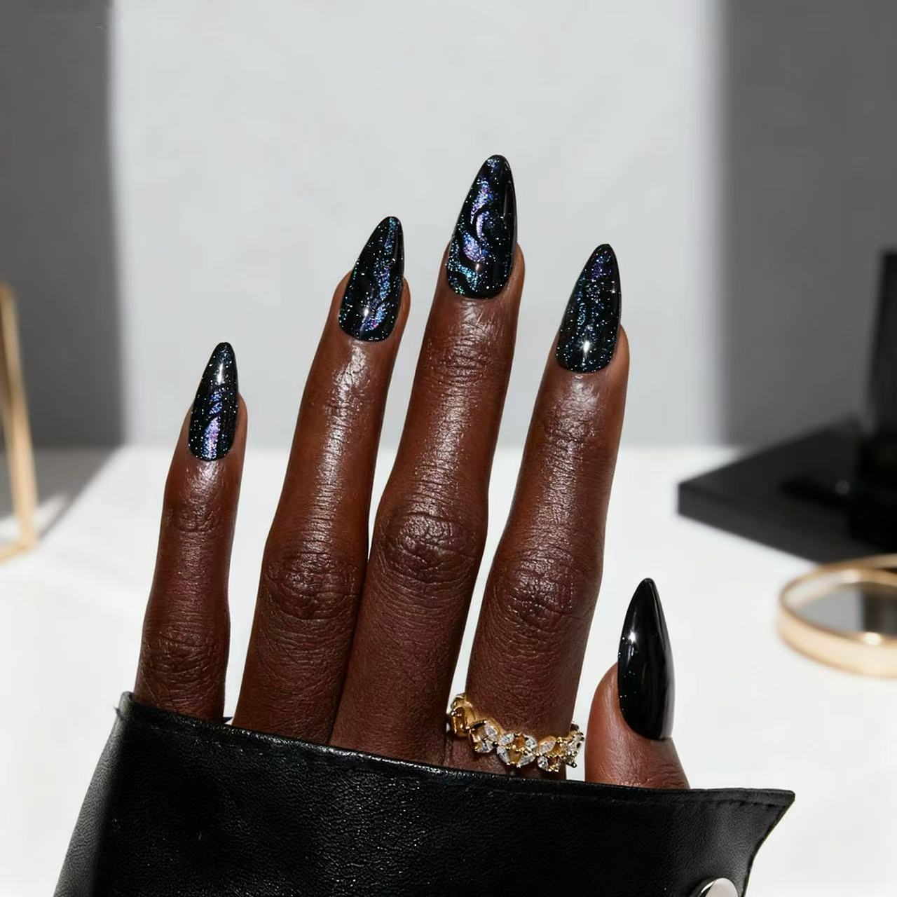 Beautiful Glossy Nail Set 10 Pieces
