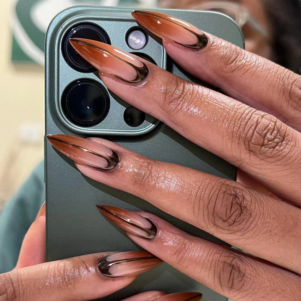 Artistic Press-On Nails 10 Pieces
