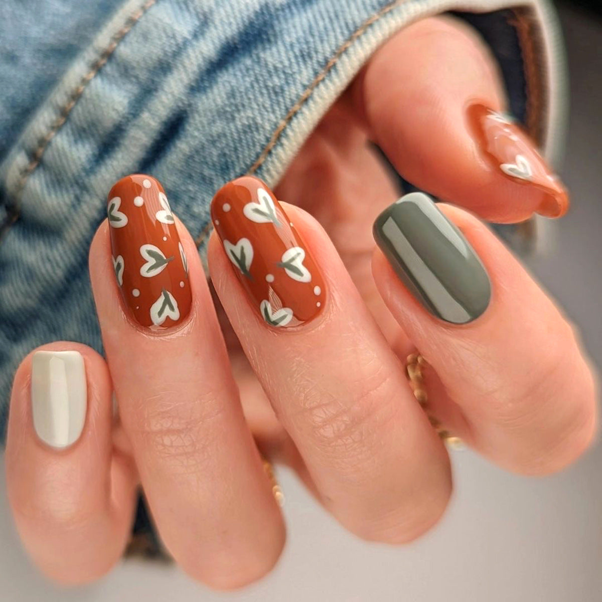 Luxury Press-On Nails 10 Pieces