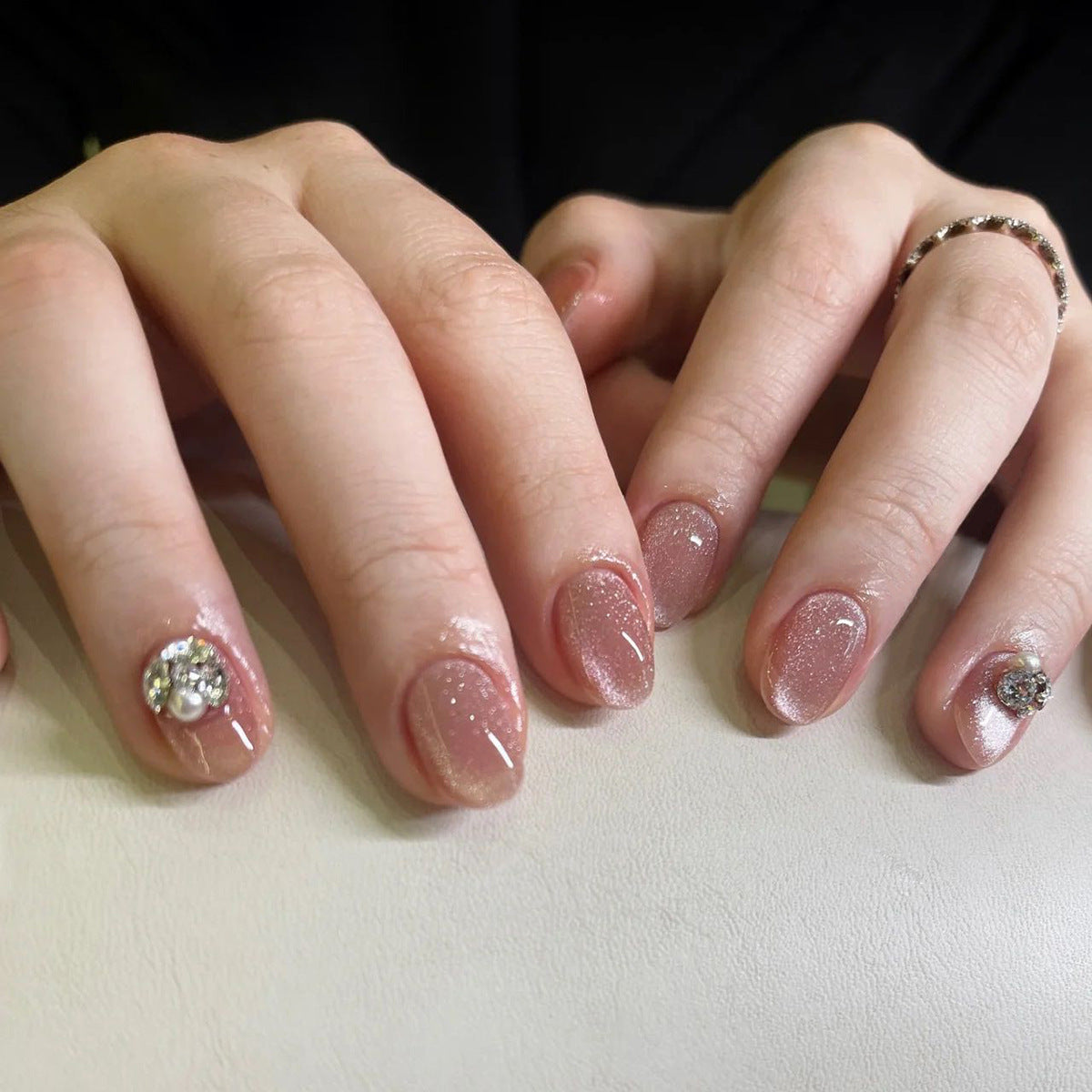 Pearl Designer Nail Set 10 Pieces