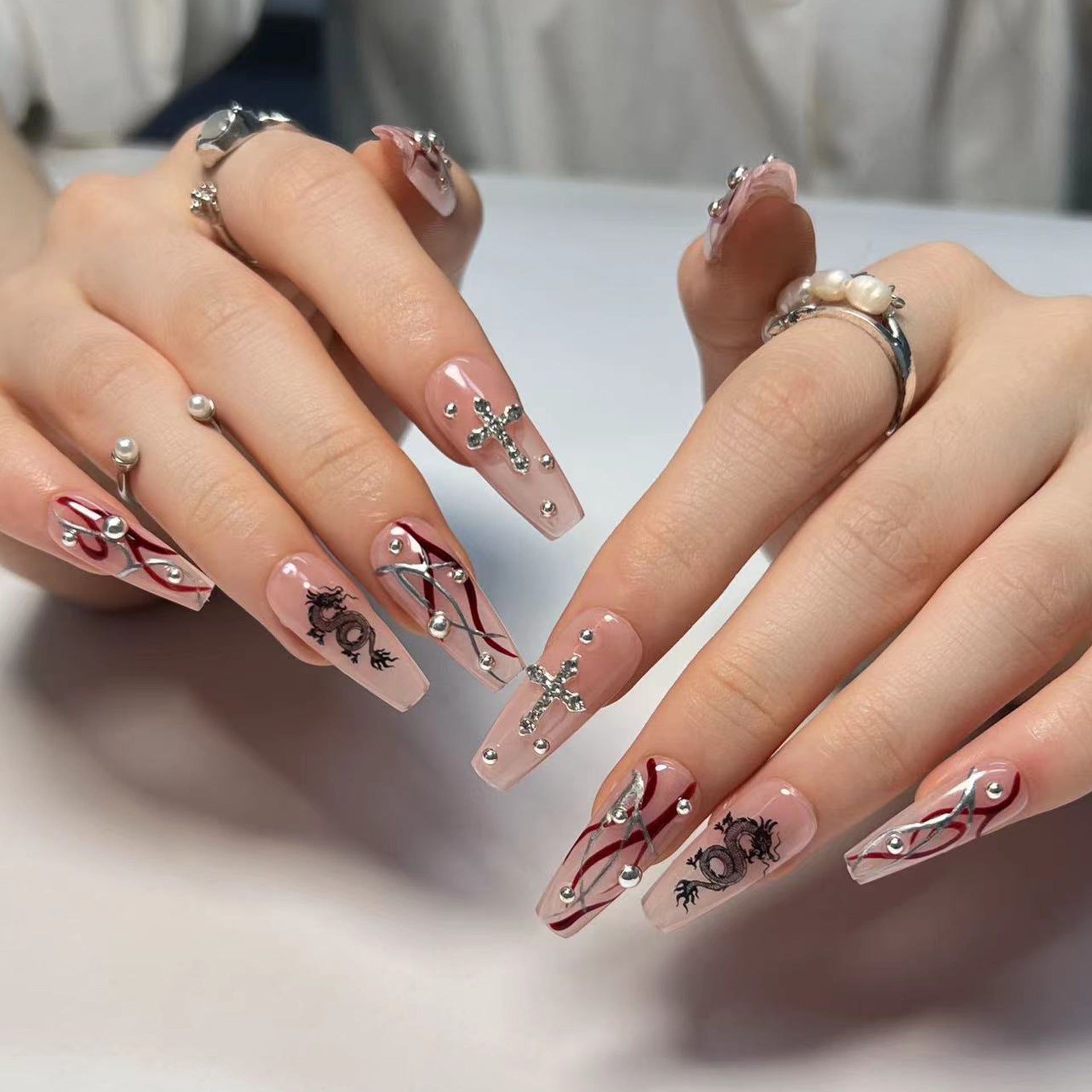 Beautiful Bold Nail Set 10 Pieces