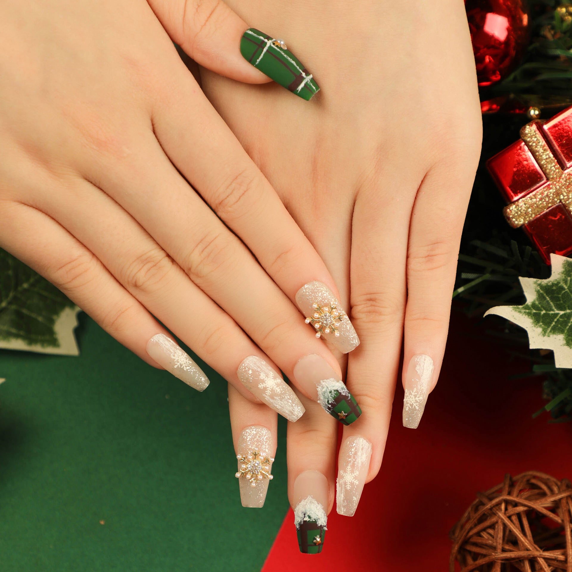 Stunning Glitter Nail Set 10 Pieces