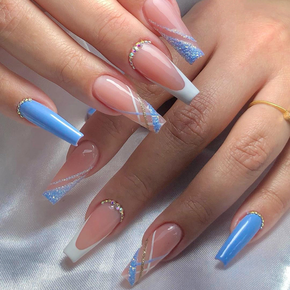 Beautiful Bohemian Nail Set 10 Pieces