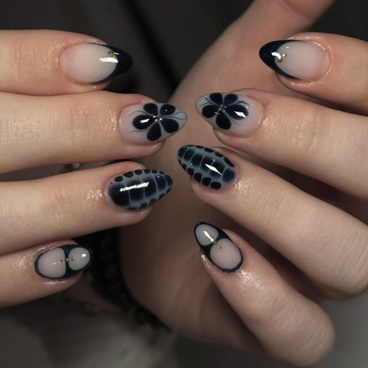 Beautiful Modern Nail Set 10 Pieces