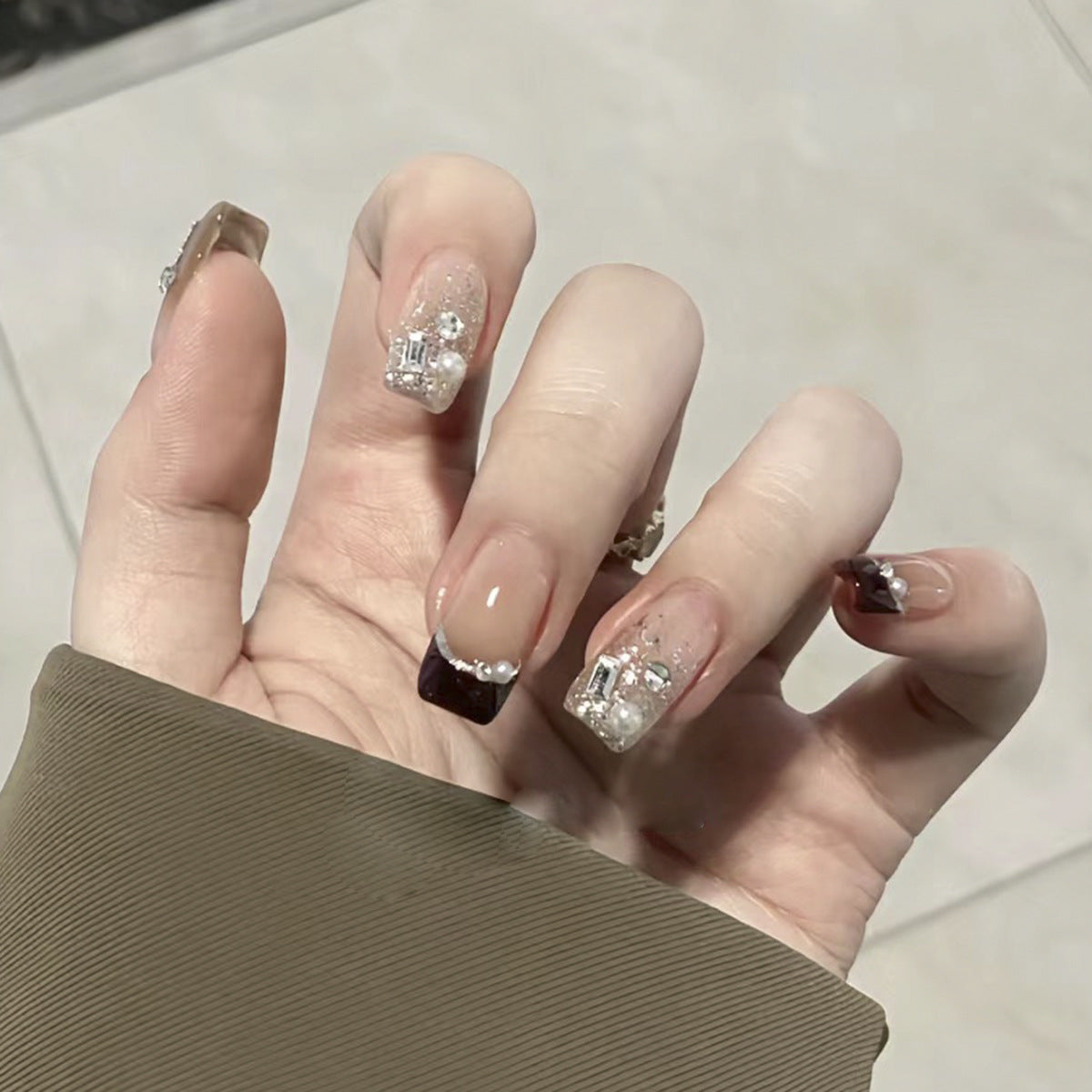 Handcrafted Holiday Nail Set 10 Pieces
