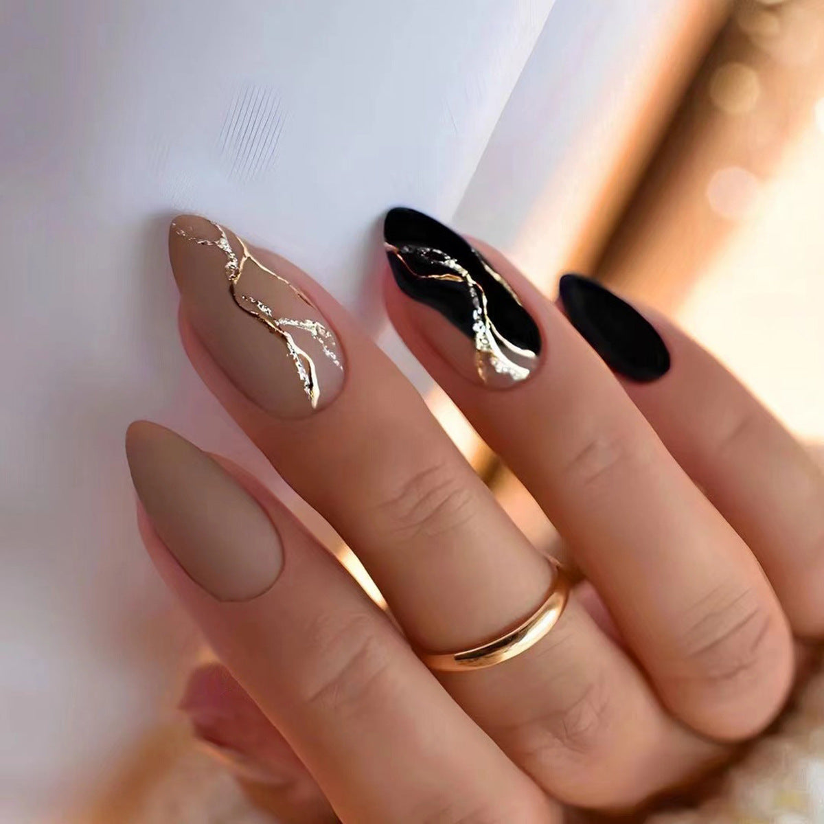 Abstract Designer Nail Set 10 Pieces