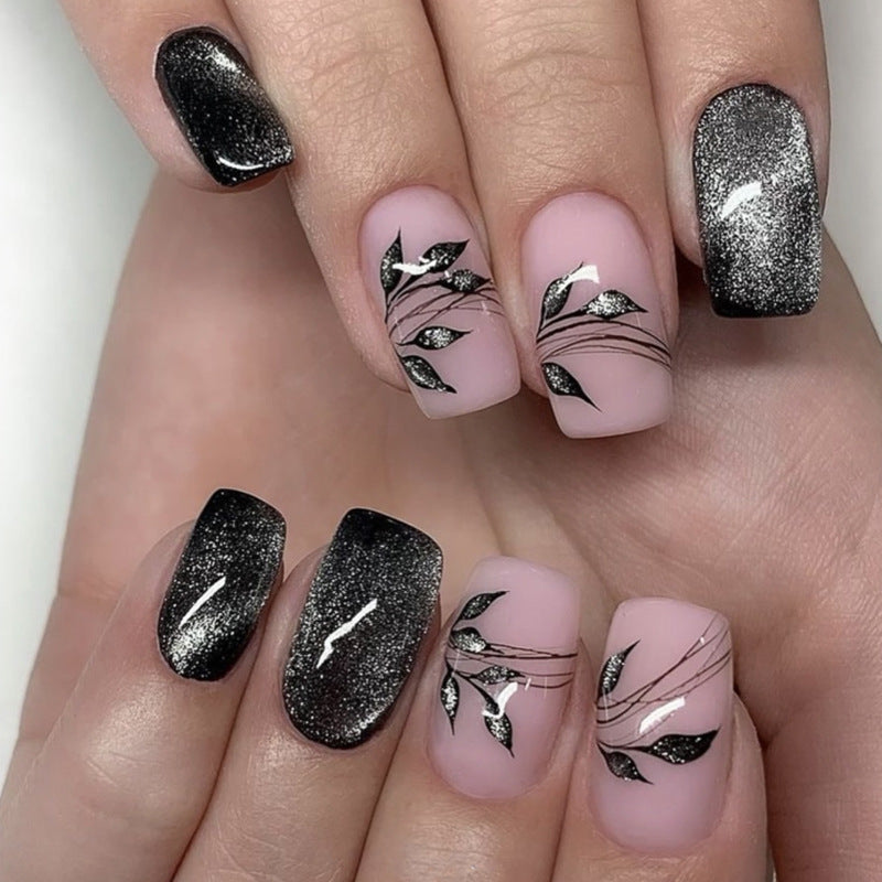 Stunning Chic Nail Set 10 Pieces