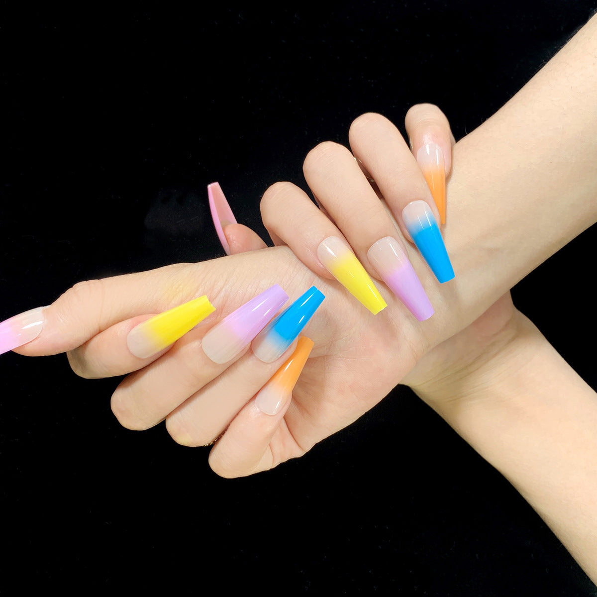 Handcrafted Abstract Nail Set 10 Pieces