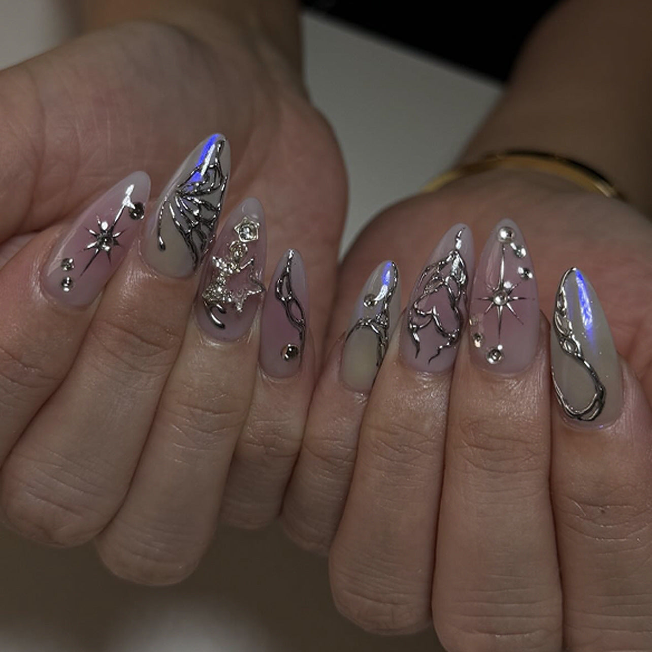 Beautiful Sparkle Nail Set 10 Pieces