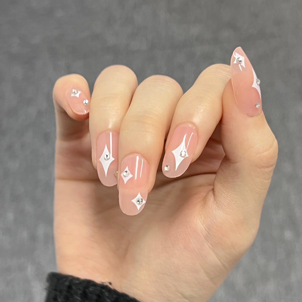 Handcrafted Festive Nail Set 10 Pieces