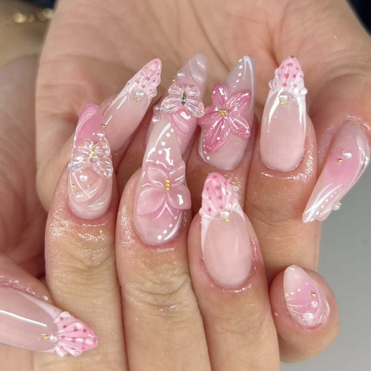 Handcrafted Elegant Nail Set 10 Pieces