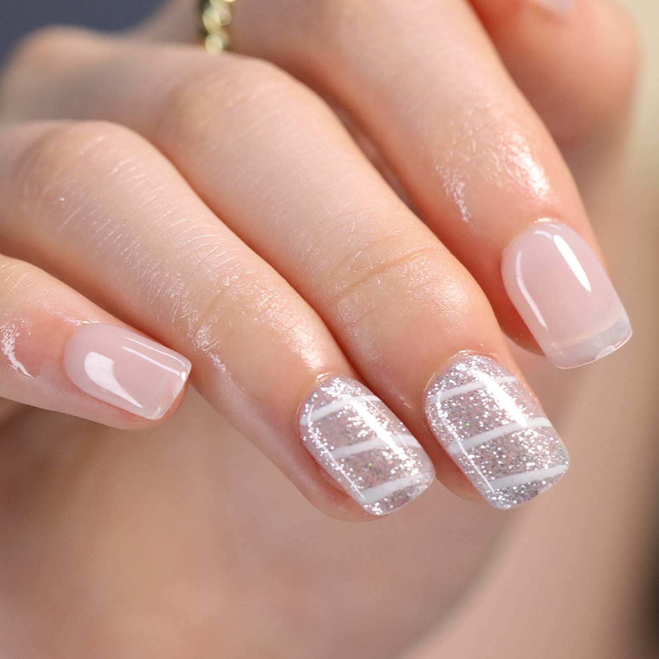 Beautiful Sparkle Nail Set 10 Pieces