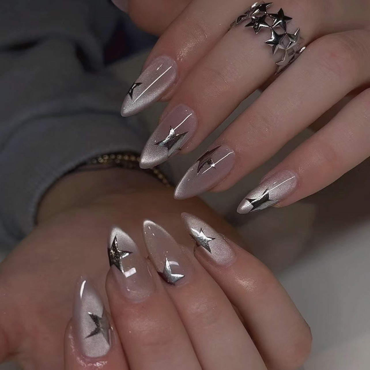 Artistic Press-On Nails 10 Pieces