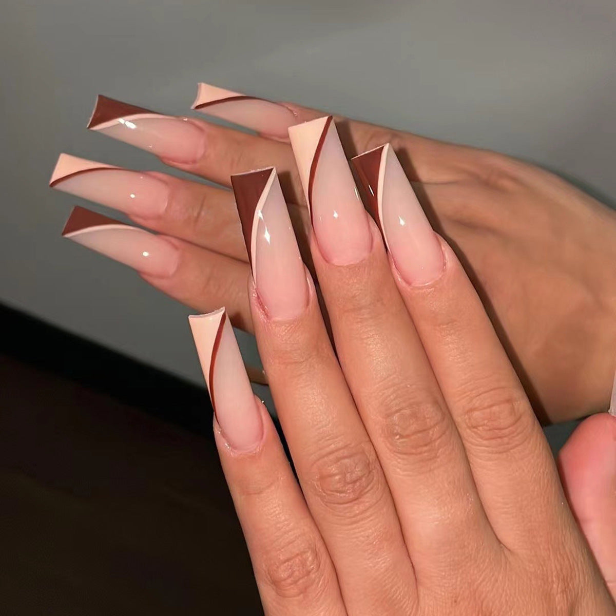 Beautiful Festive Nail Set 10 Pieces