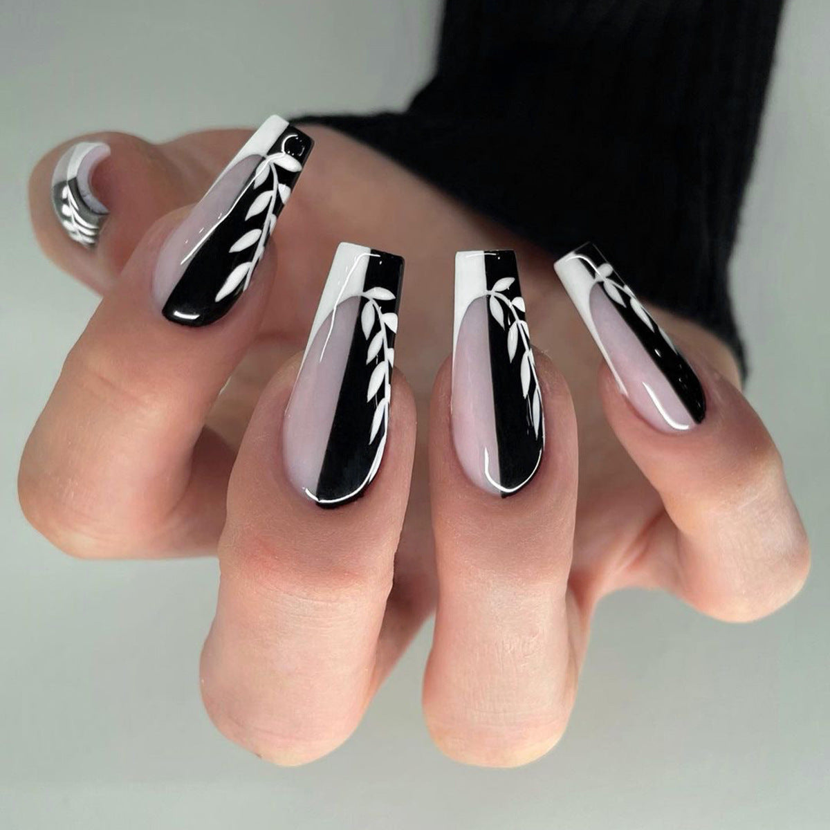 Elegant Nail Set 10 Pieces