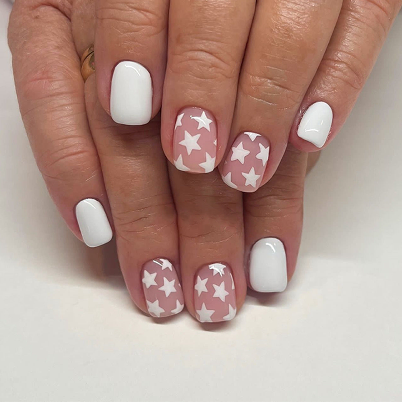 Bohemian Press-On Nails 10 Pieces