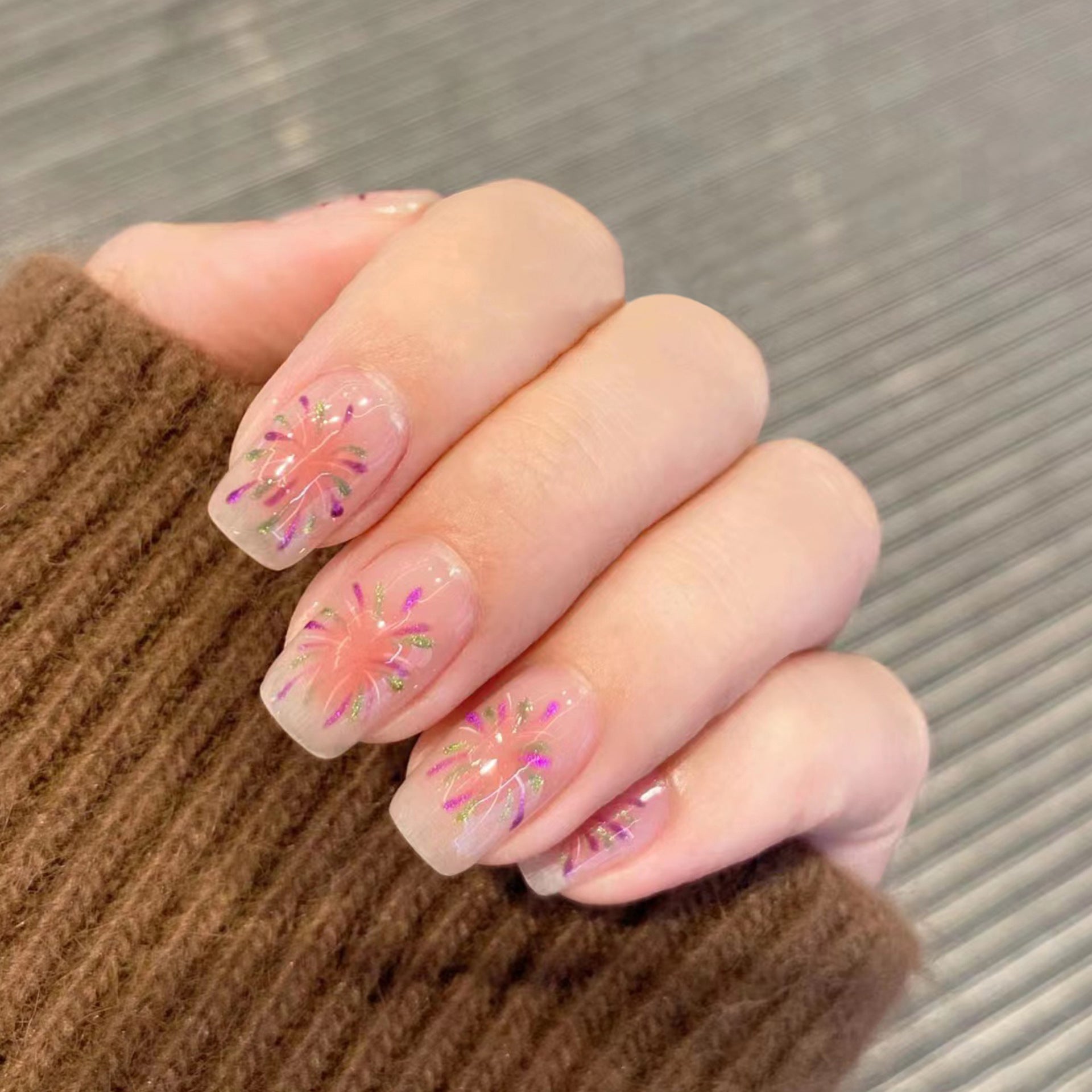 Handcrafted Elegant Nail Set 10 Pieces