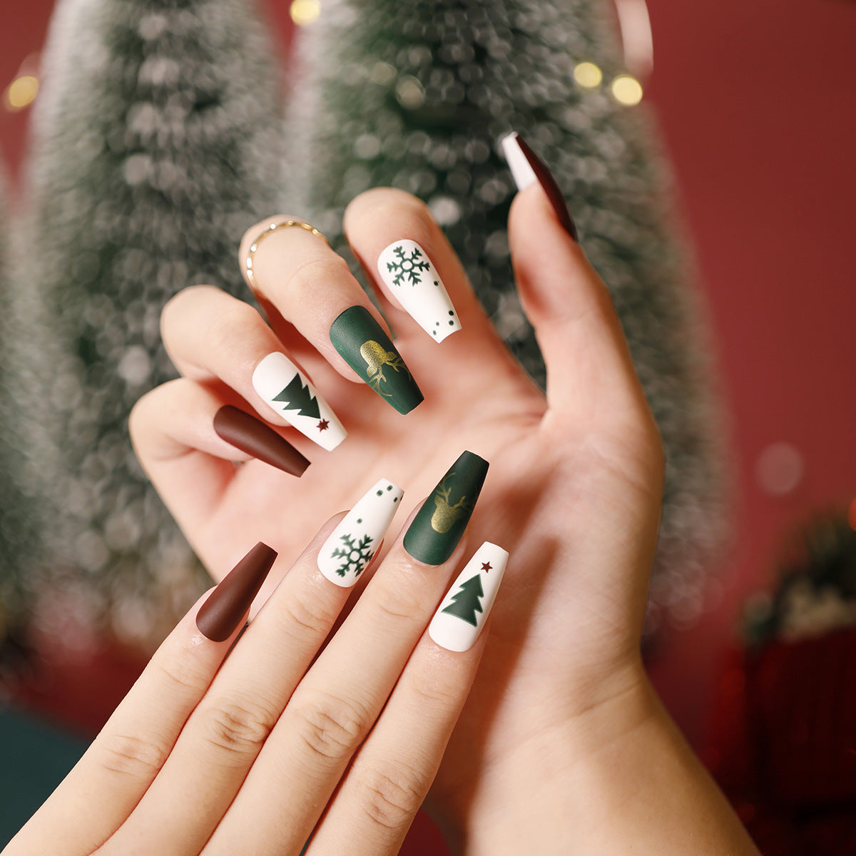 Gothic Press-On Nails 10 Pieces