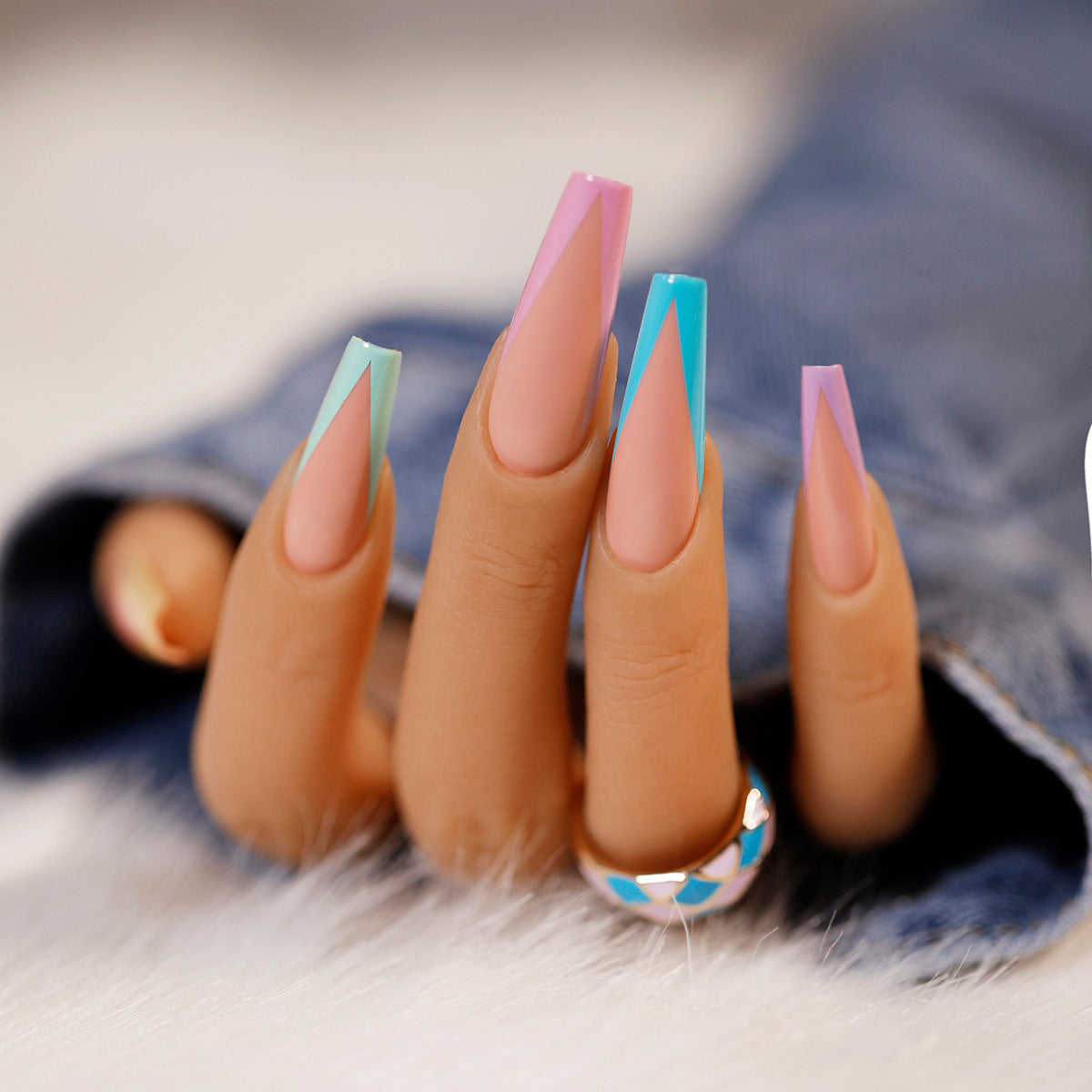 Stunning Valentine Nail Set 10 Pieces