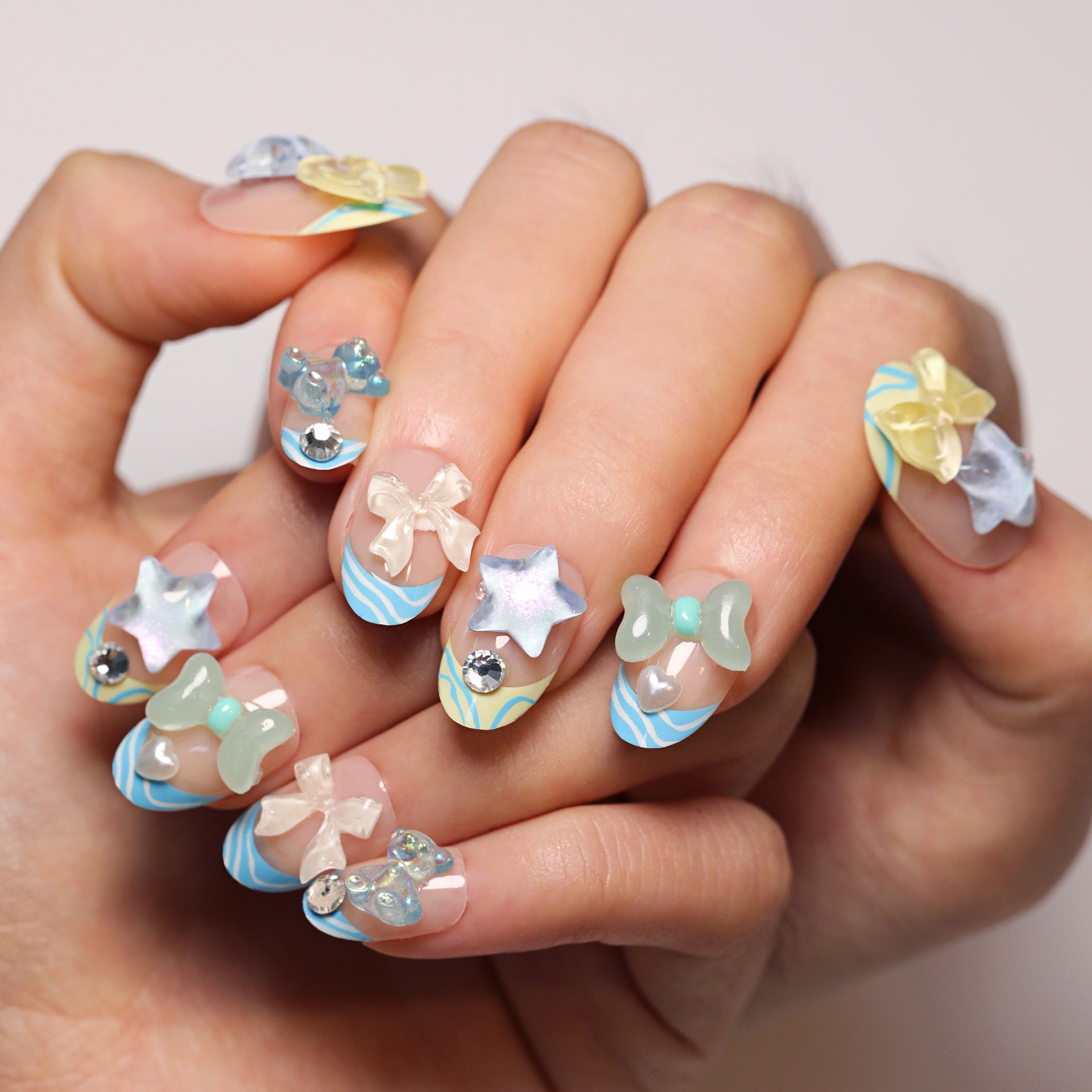 Holographic Designer Nail Set 10 Pieces