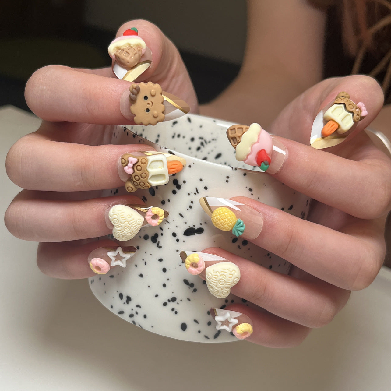 Classic Press-On Nails 10 Pieces