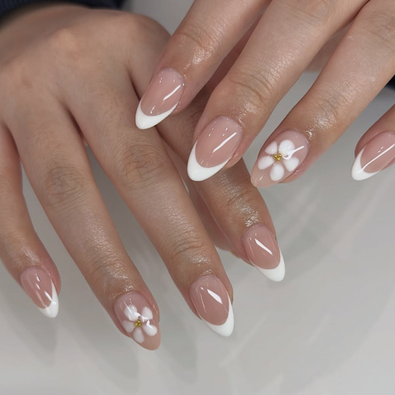 Stunning Bridal Nail Set 10 Pieces