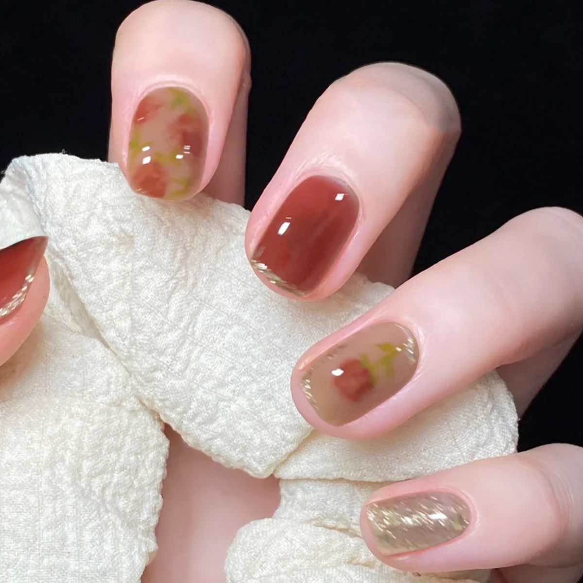 Pearl Designer Nail Set 10 Pieces