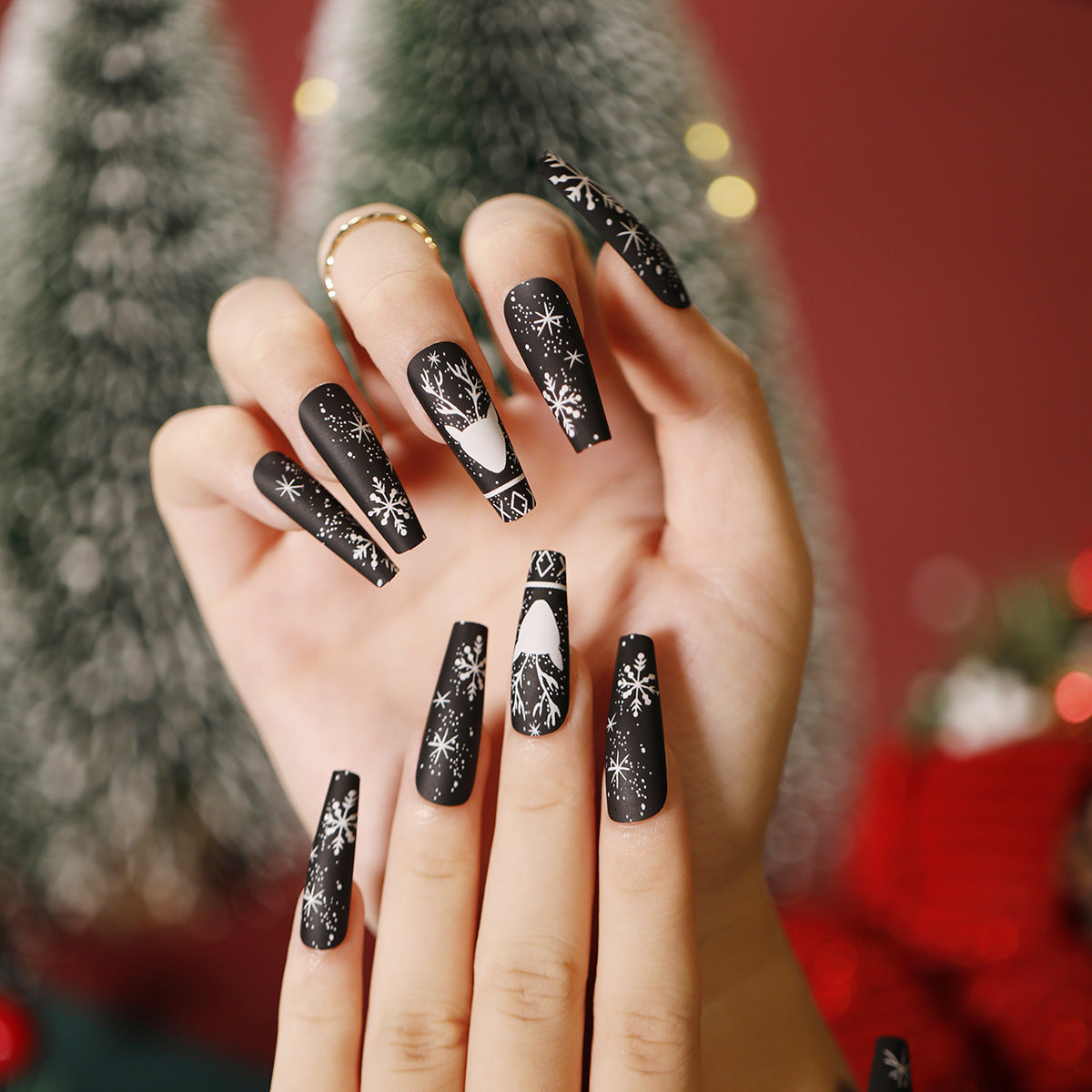 Gothic Press-On Nails 10 Pieces