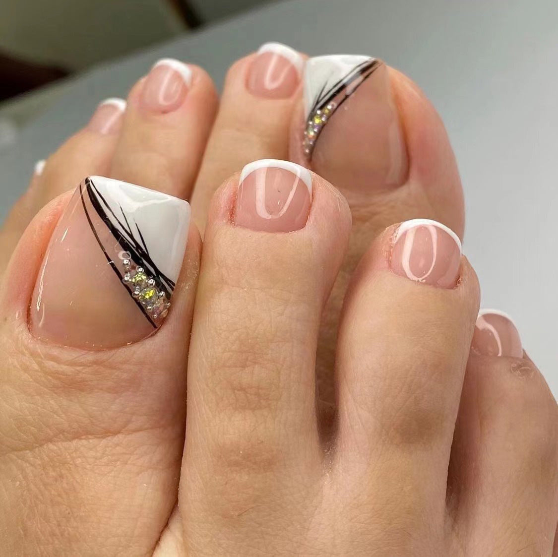 Pearl Designer Nail Set 10 Pieces
