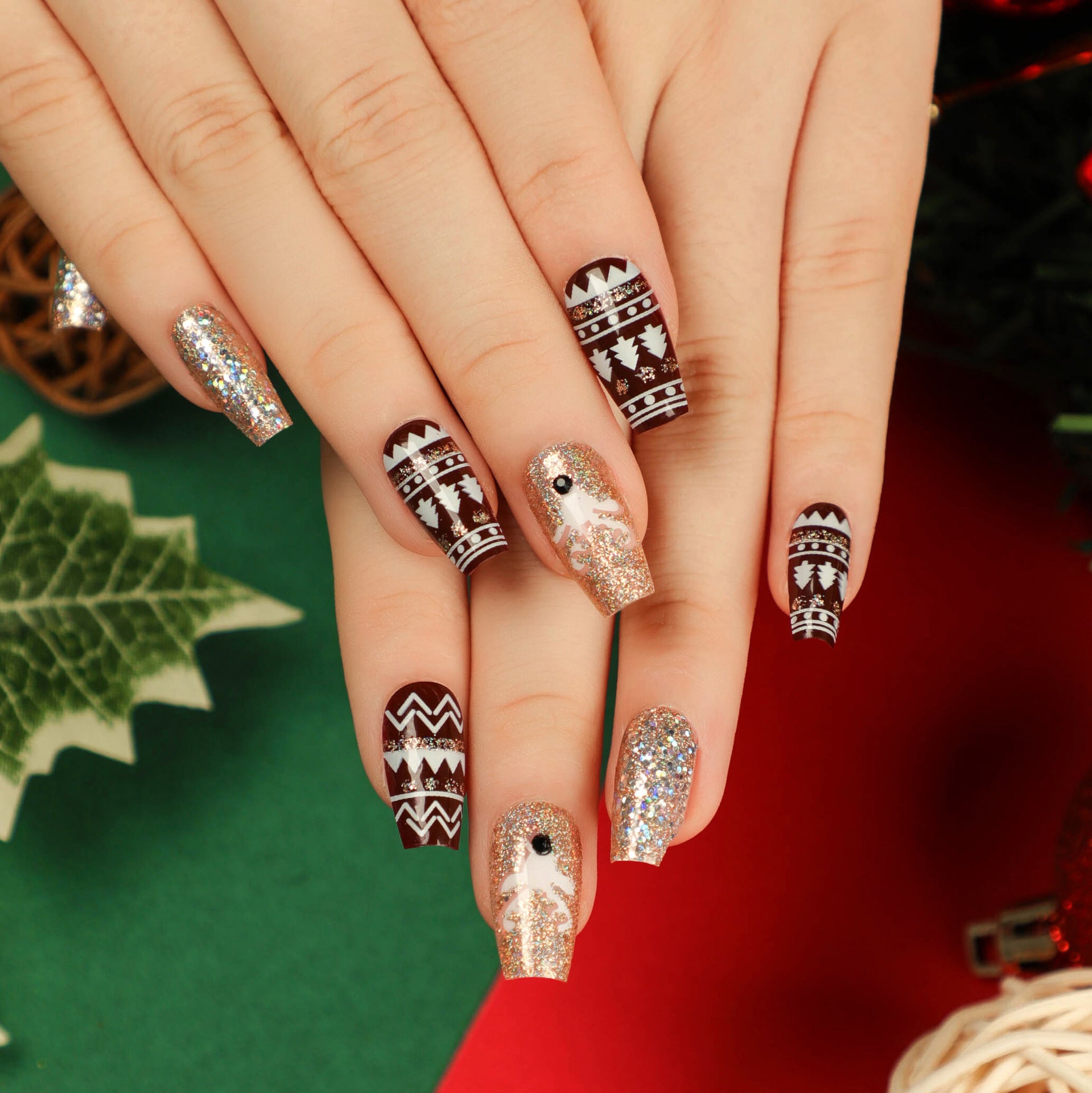 Gothic Press-On Nails 10 Pieces