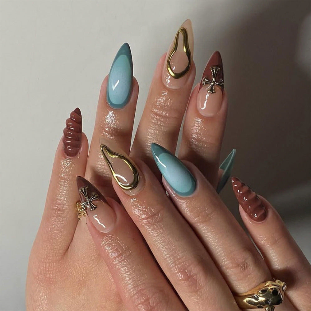 Beautiful Chic Nail Set 10 Pieces