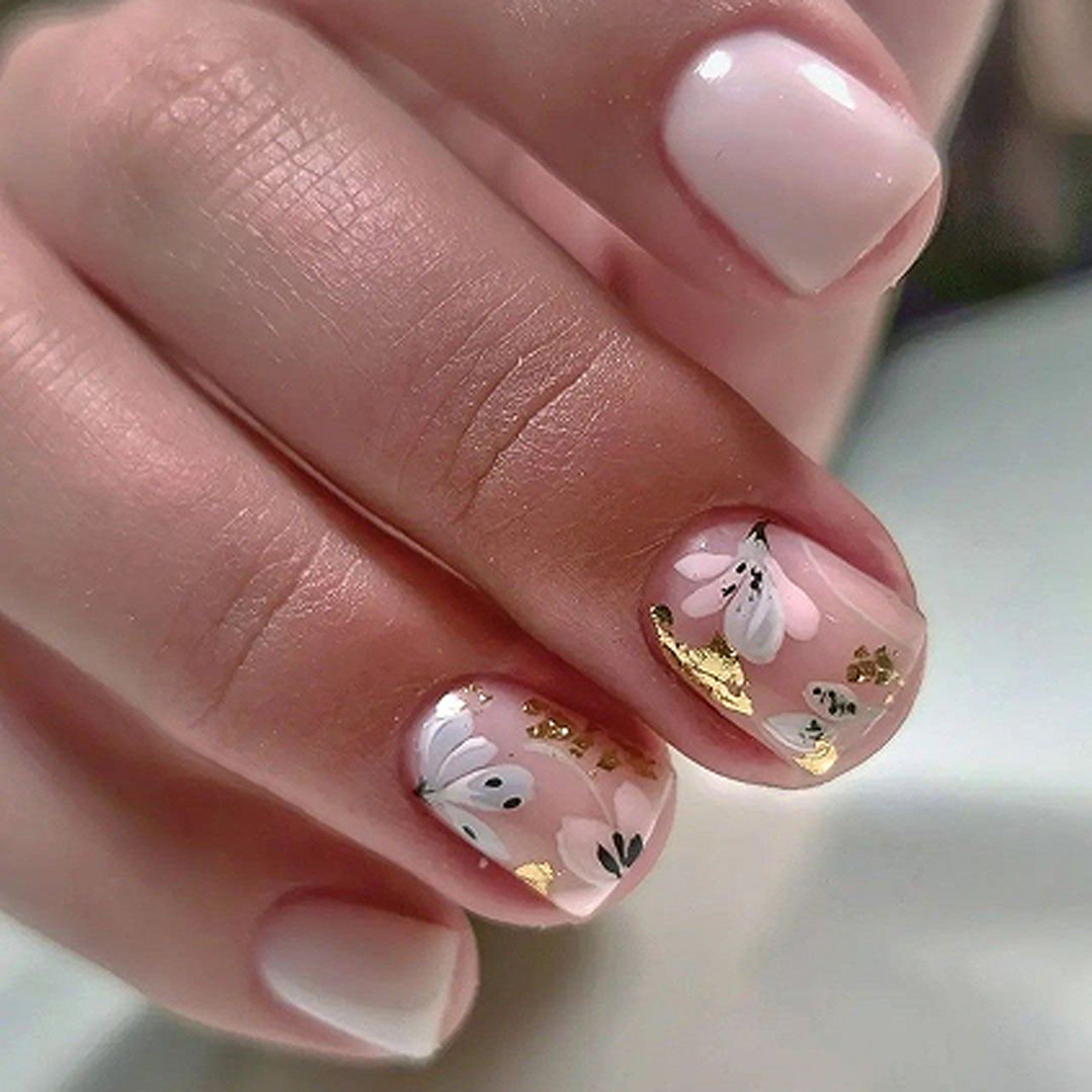 Beautiful Gothic Nail Set 10 Pieces