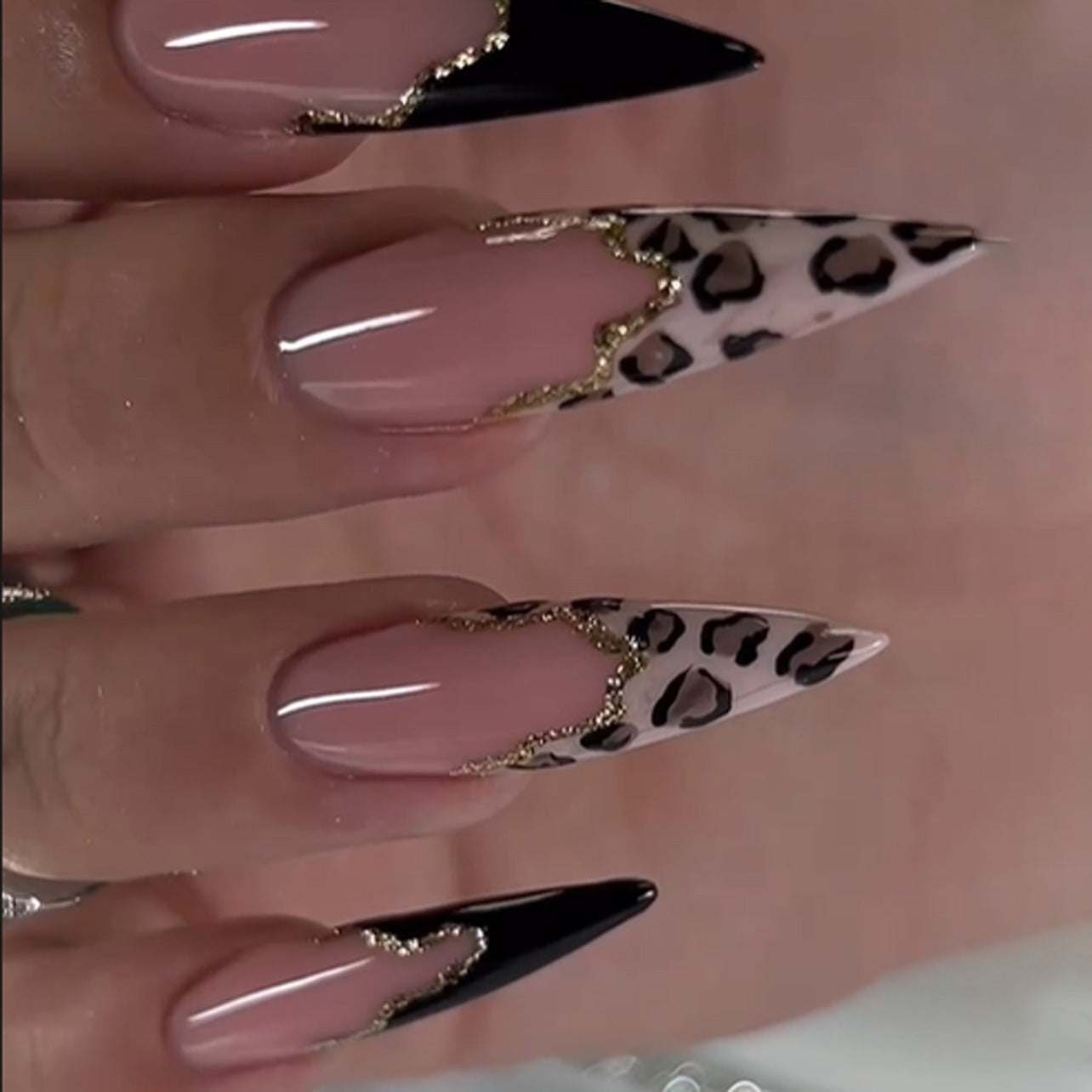 Nude Designer Nail Set 10 Pieces