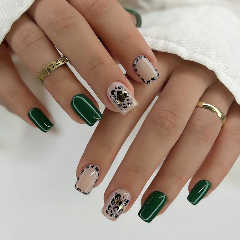 Holiday Press-On Nails 10 Pieces