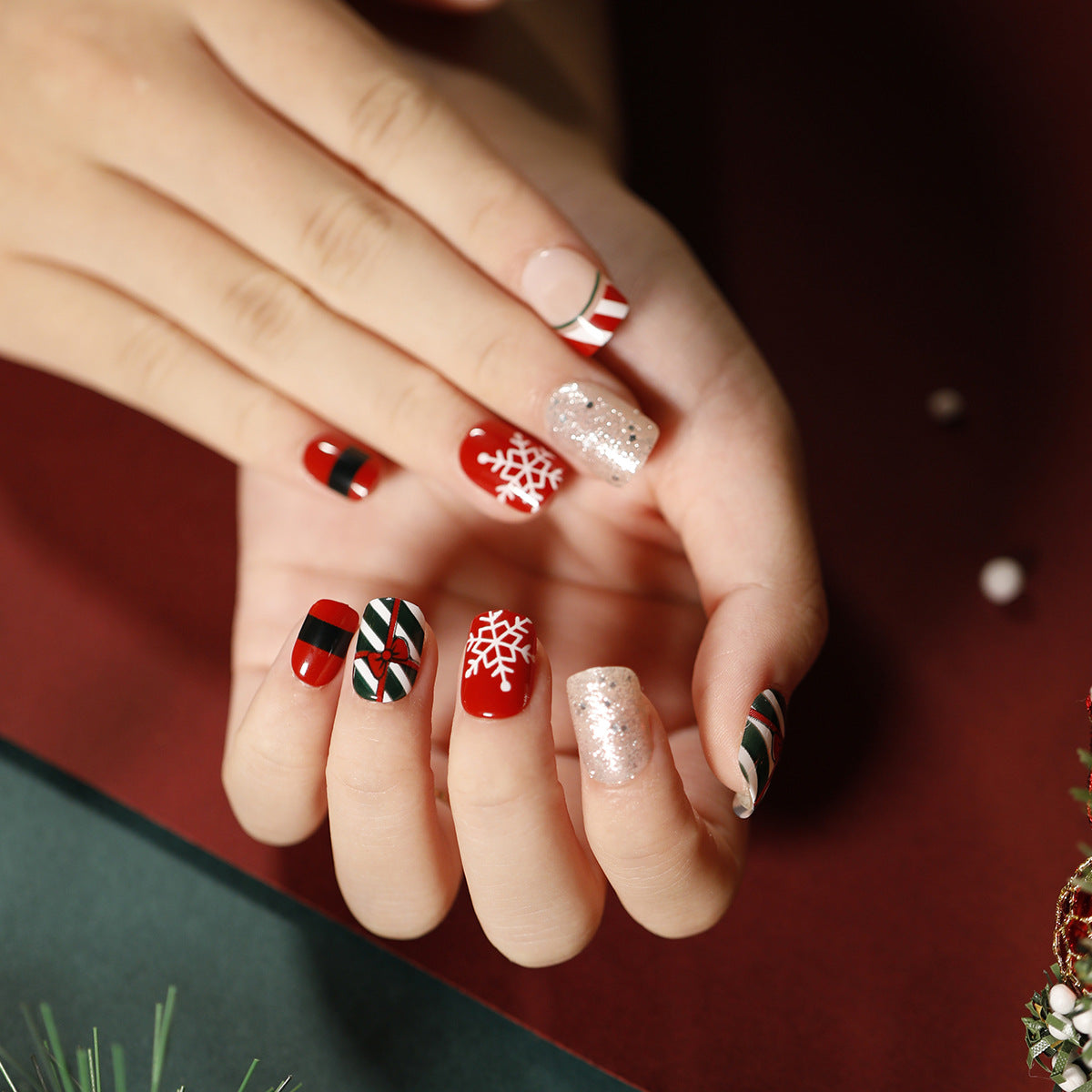 Handcrafted Modern Nail Set 10 Pieces