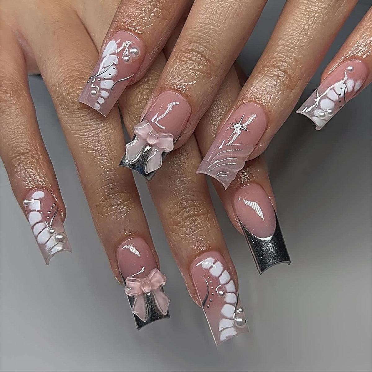 Stunning Festive Nail Set 10 Pieces