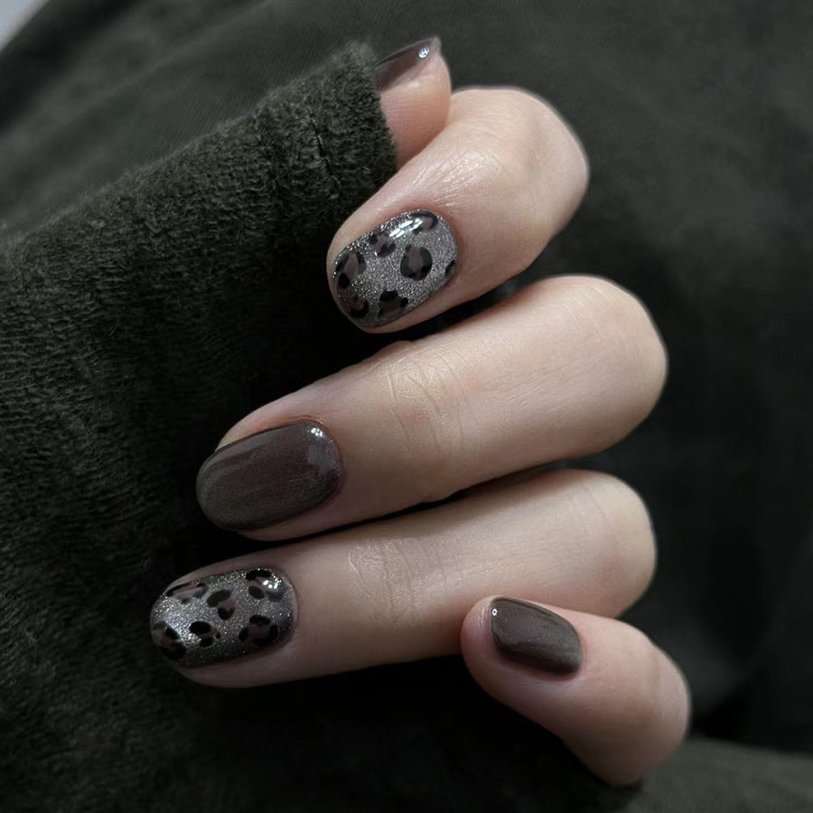 French Press-On Nails 10 Pieces