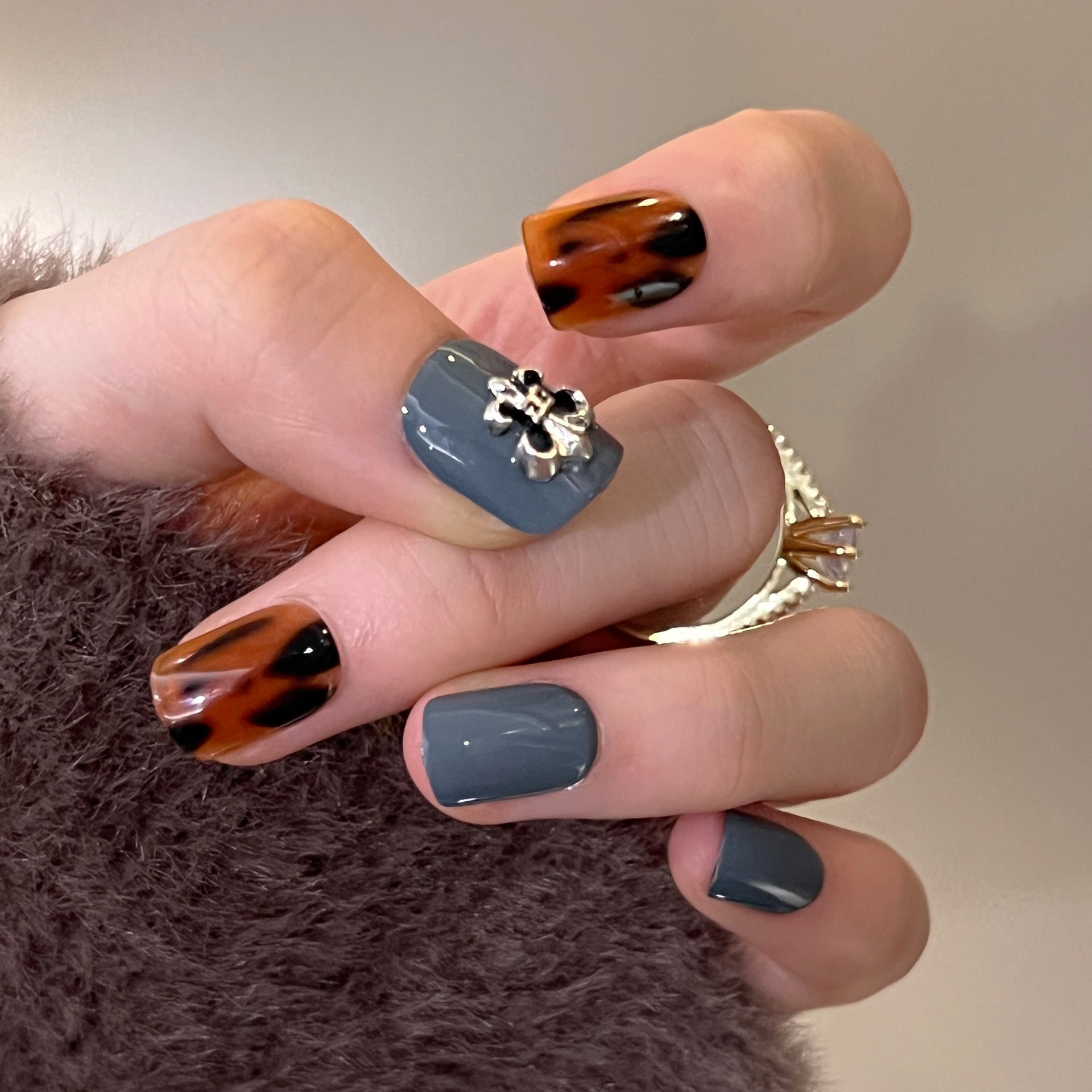 Stunning Minimalist Nail Set 10 Pieces