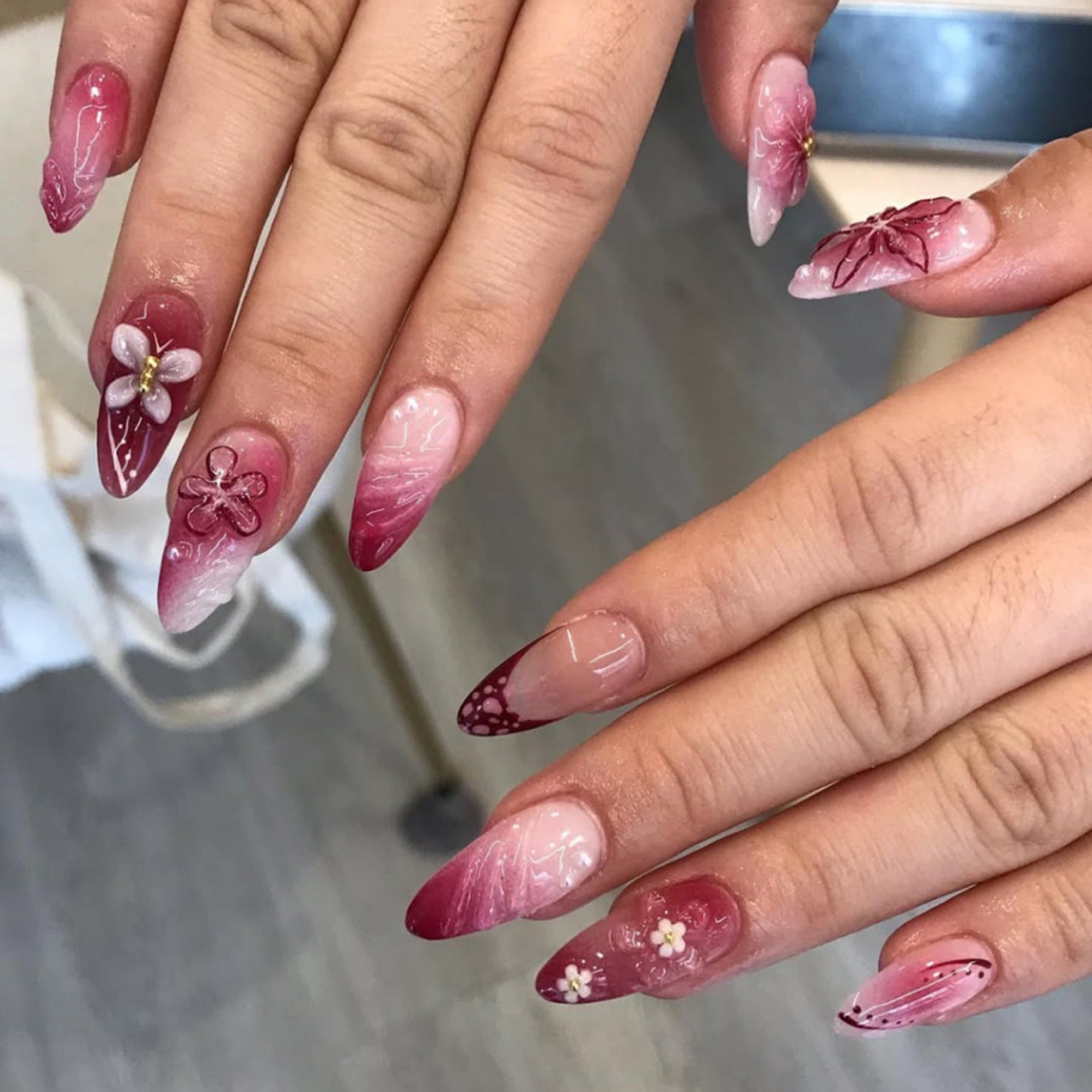 Floral Press-On Nails 10 Pieces