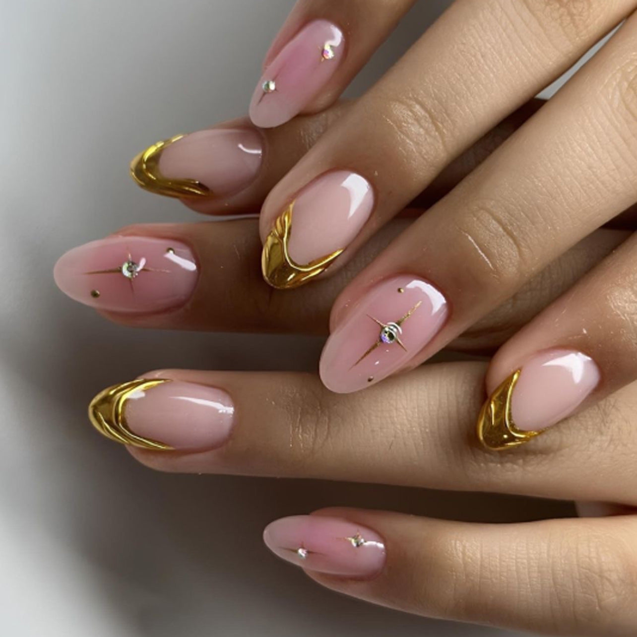 Abstract Nail Set 10 Pieces