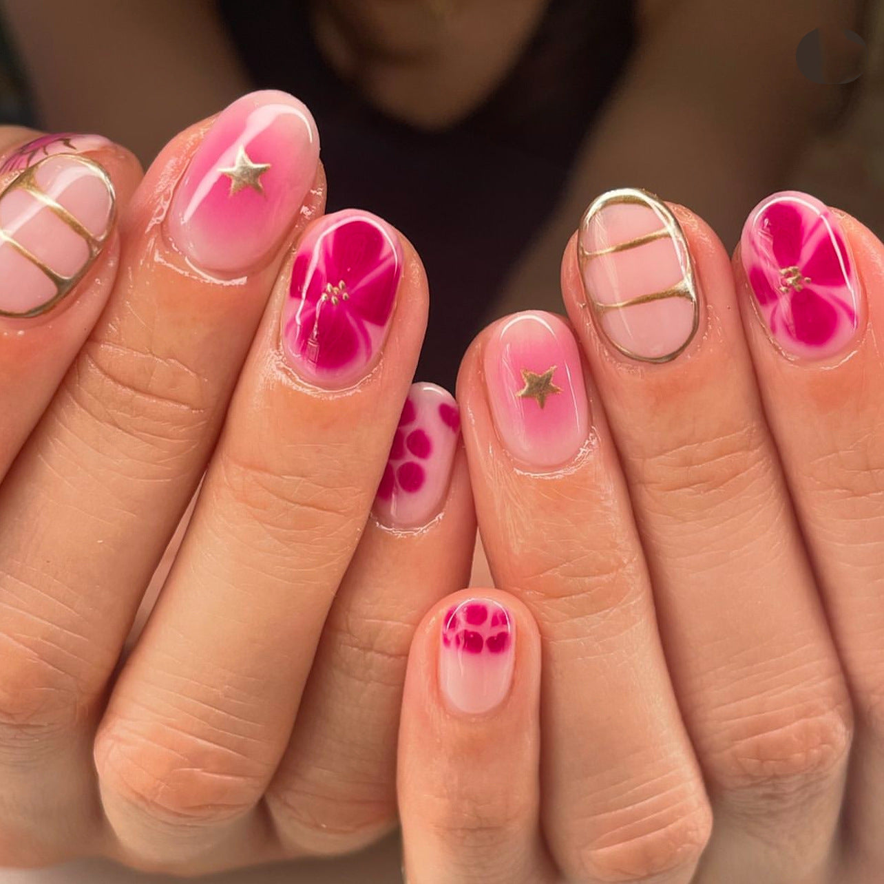 Abstract Nail Set 10 Pieces